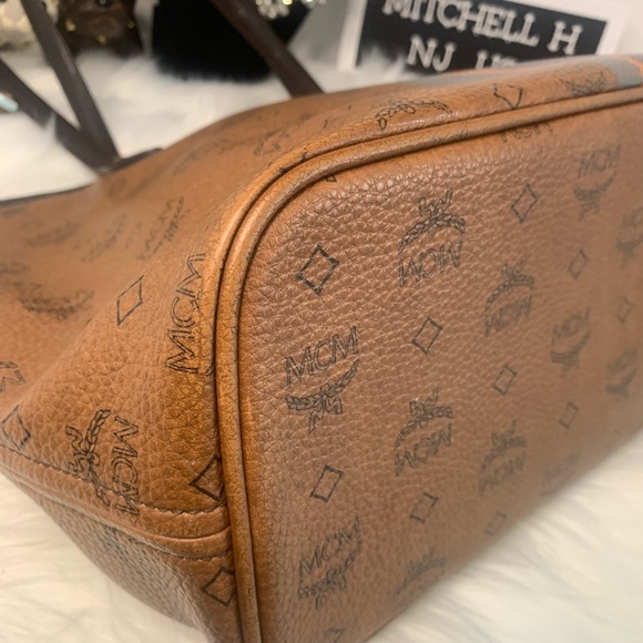 Authentic MCM Medium Tote - Picture 16 of 16